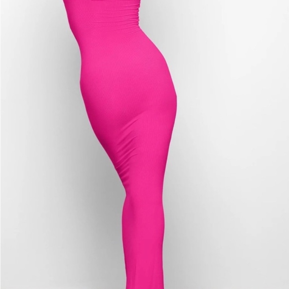 Skims Soft Lounge Ribbed Maxi Dress in Fuschia Limited Edition Size 3X Sold out - Picture 4 of 4
